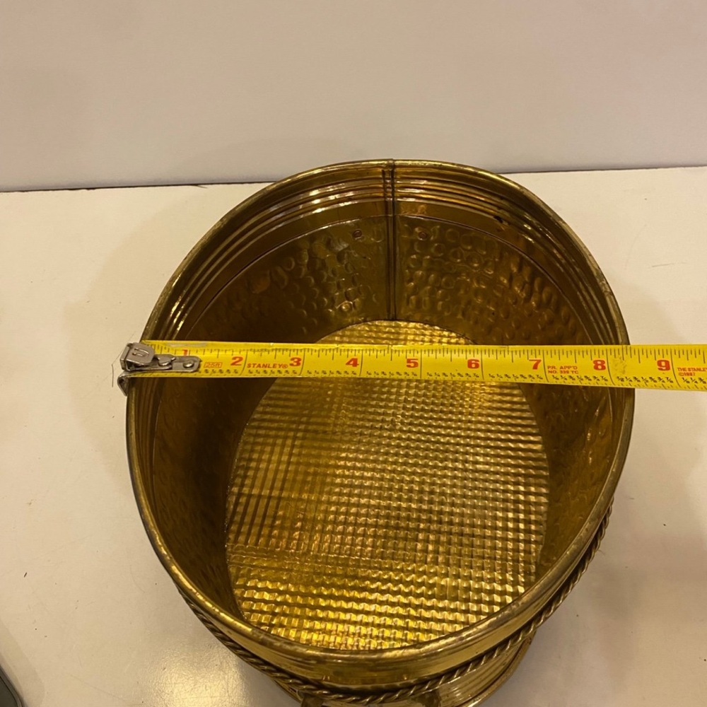 Vintage 12 inch brass bowl / planter decor - Picture 12 of 12